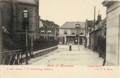 6614 Gezicht in de Breedstraat (noordelijk gedeelte) te Maarssen uit het noorden.